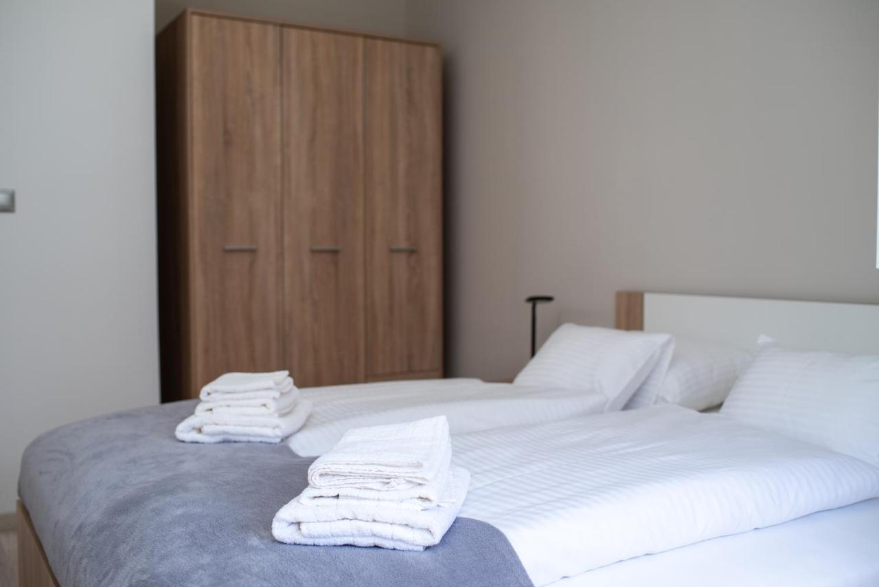 Twins Apartman Hévíz Buitenkant foto