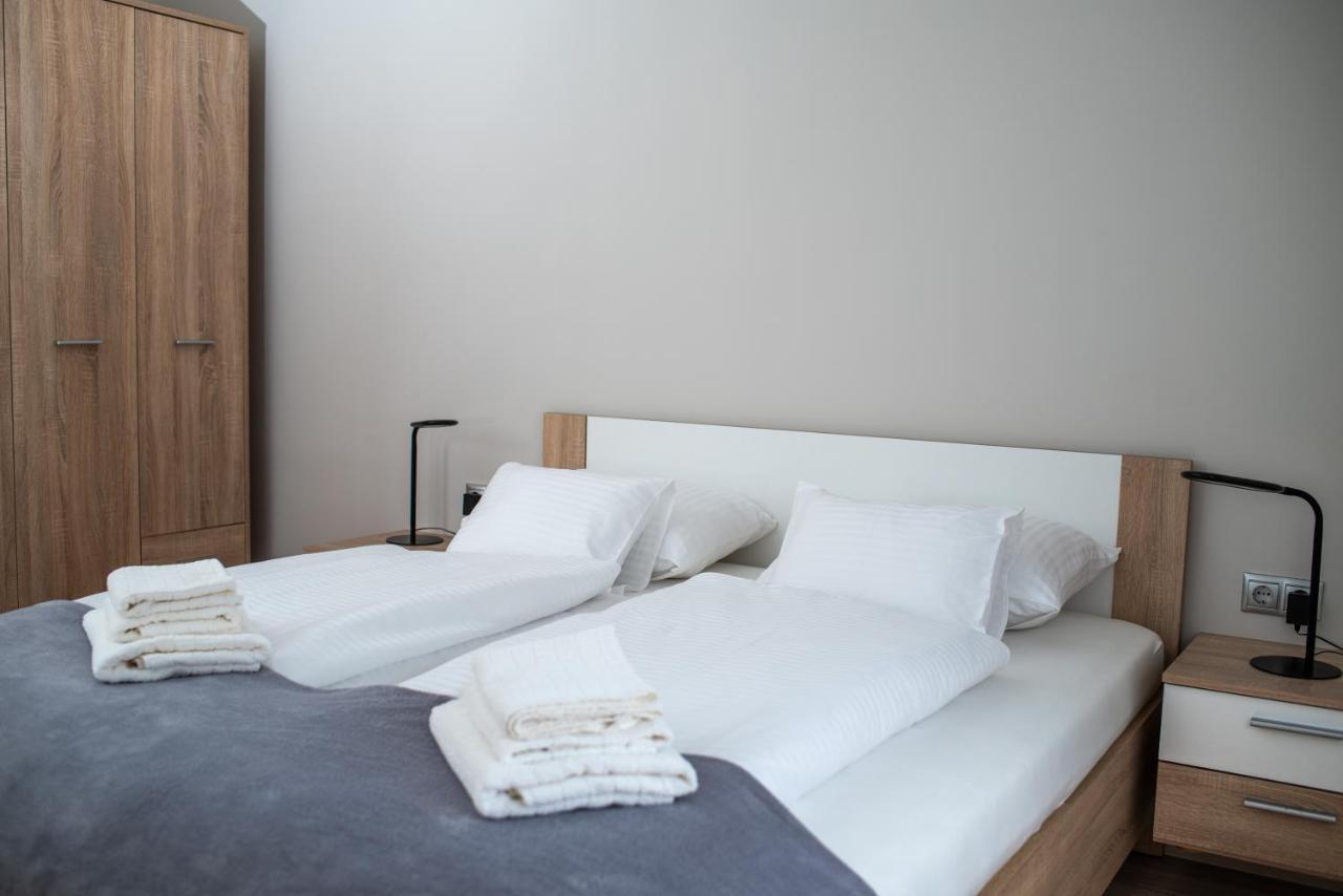 Twins Apartman Hévíz Buitenkant foto